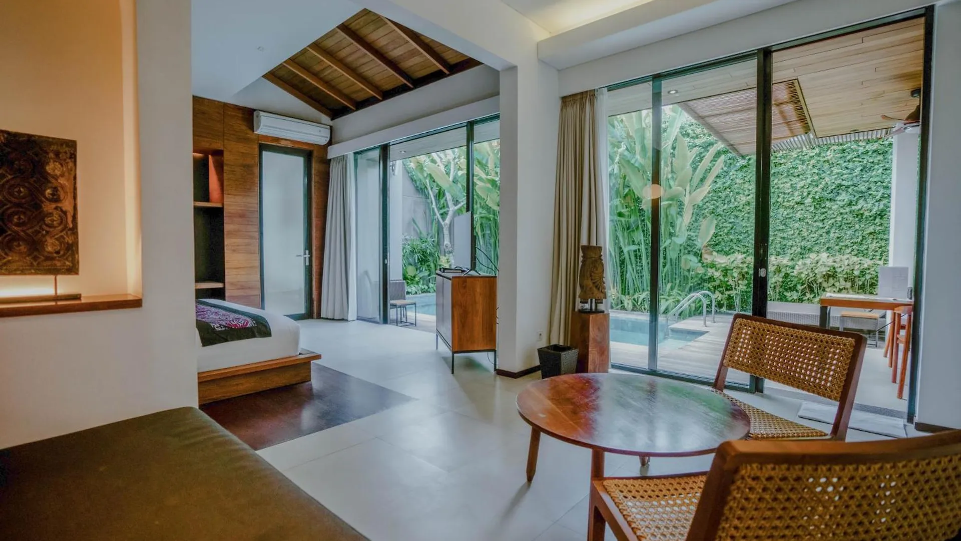 Abia Villas Legian